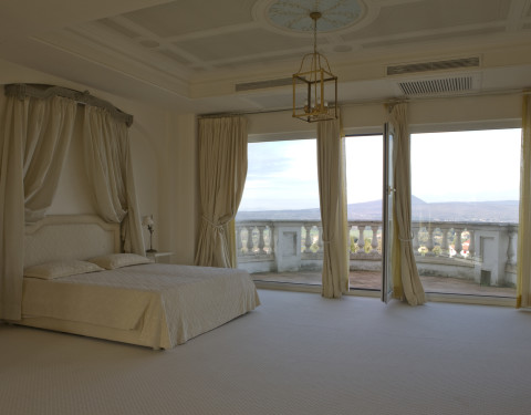 Casina Inside Out